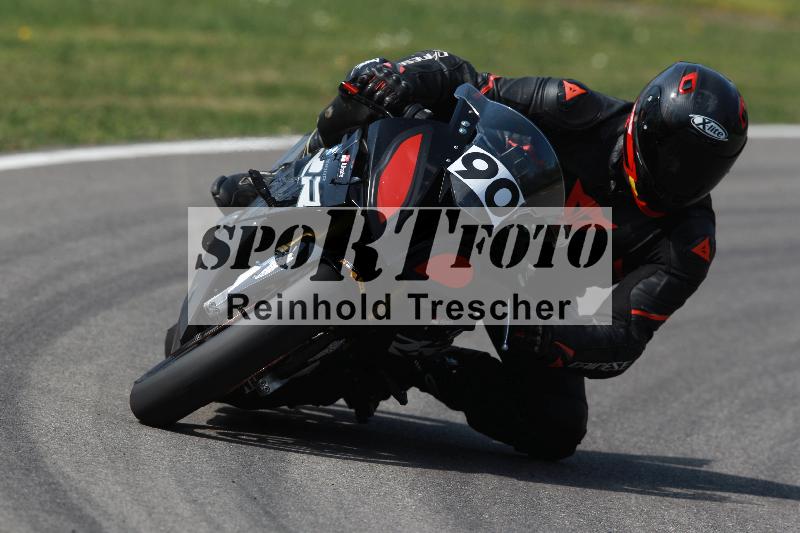 /Archiv-2022/06 15.04.2022 Speer Racing ADR/Gruppe gelb/90